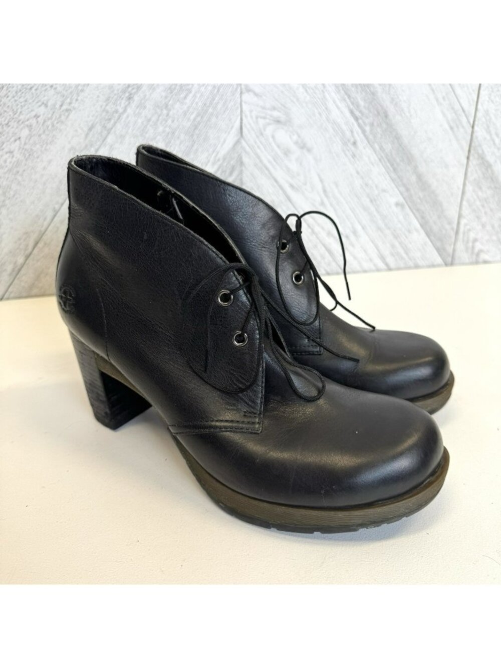 Doc Martens Viviana Platform Leather Heels Booties Black Leather Womens Size 10